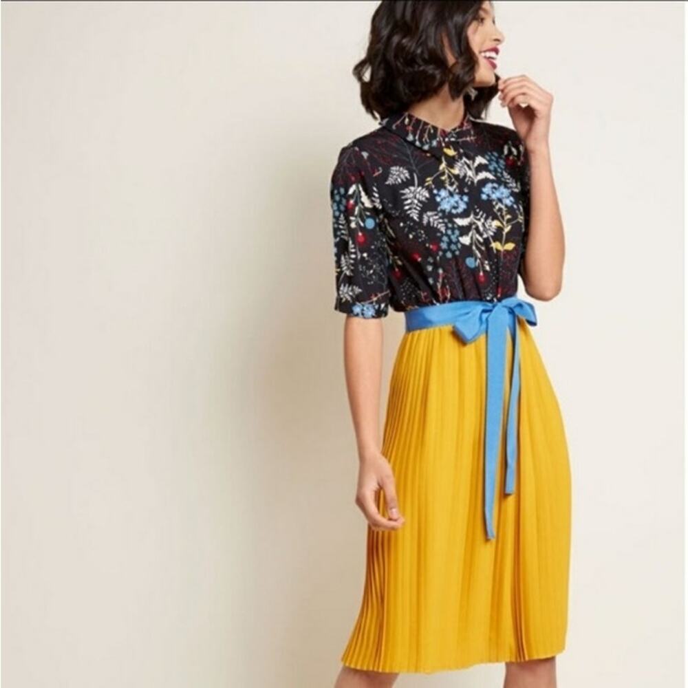 ModCloth Adored Duet Floral Pleated Midi Dress